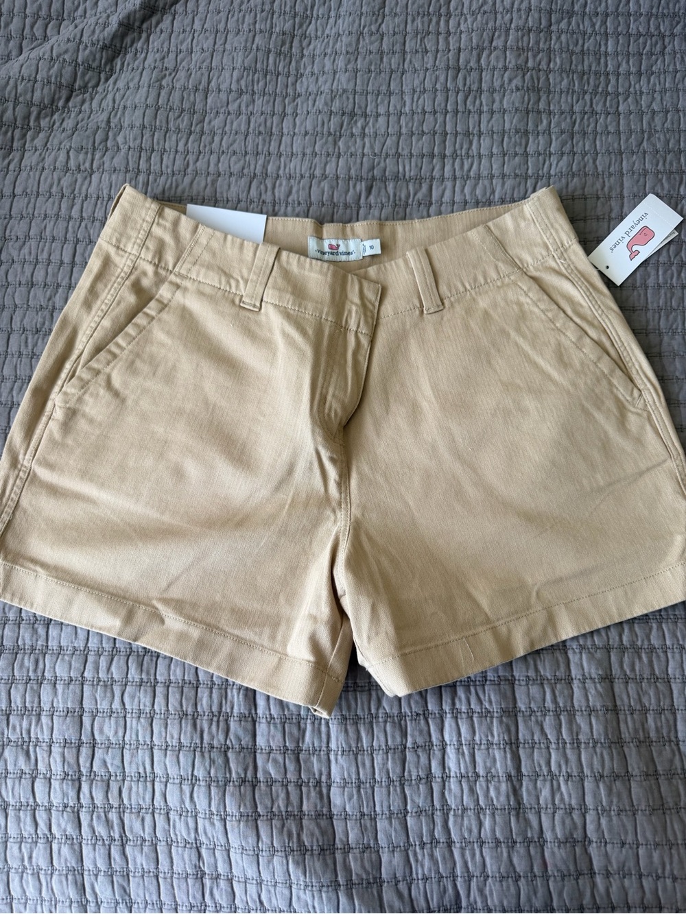 Vineyard Vines Women's Tan Bermuda Shorts